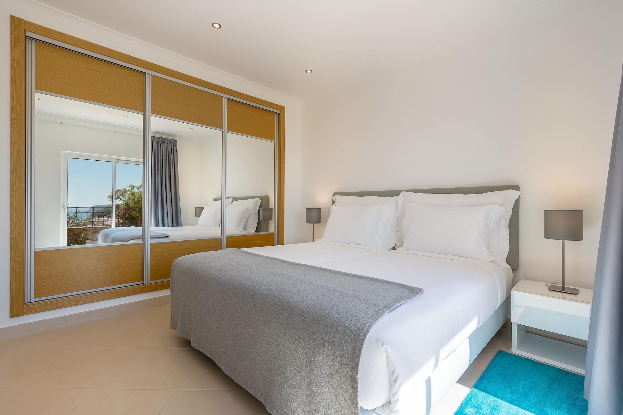 Nau Salema Beach Village Экстерьер фото