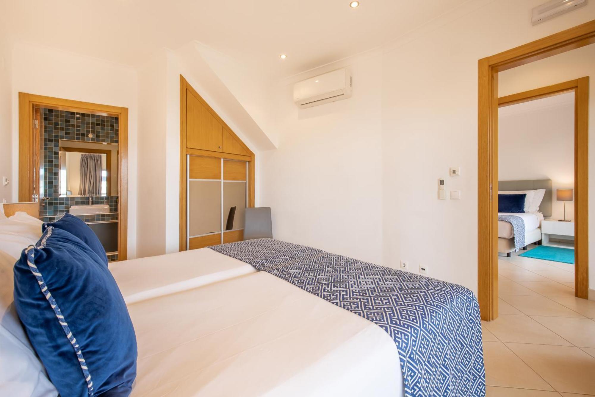 Nau Salema Beach Village Экстерьер фото